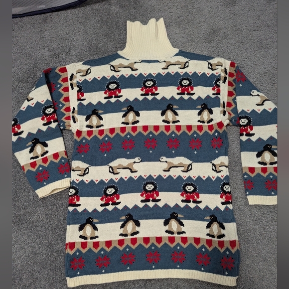 Prides Landing Women’s Turtleneck Sweater With Winter Designs Size M - Picture 2 of 4